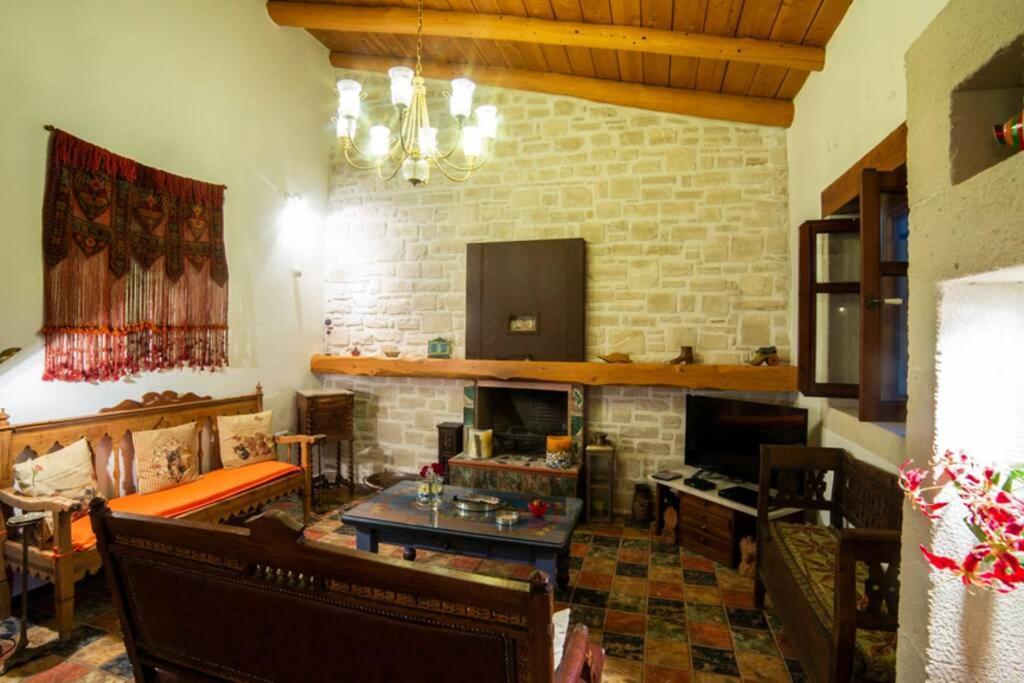 Cretan Stone Built Villa Agapi Rethimnon Buitenkant foto